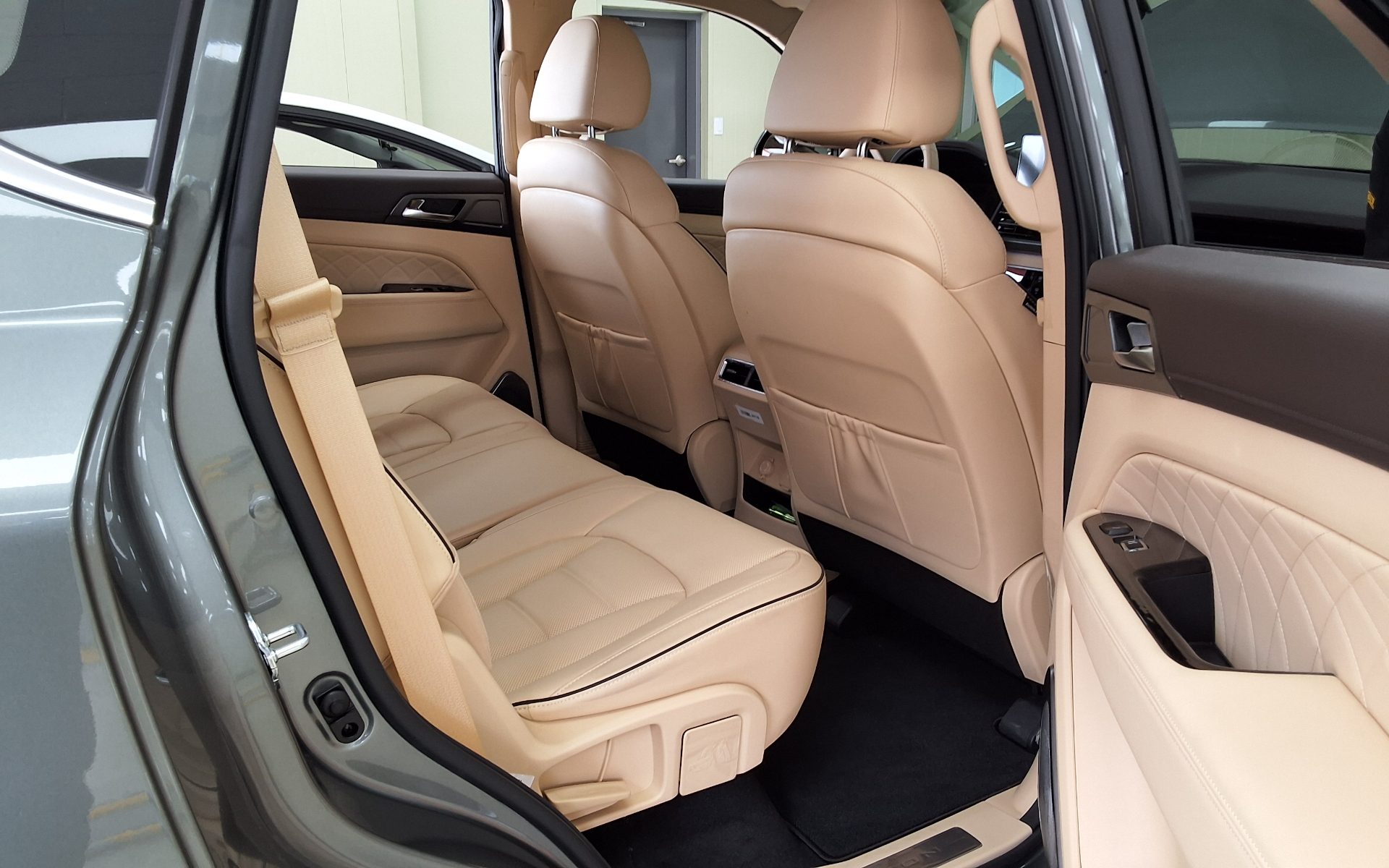 2024 - ssangyong rexton