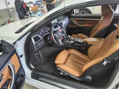 بي إم دبليو 4 Series (1St Gen) Convertible 430I M Sport Pack 2018 SPORT