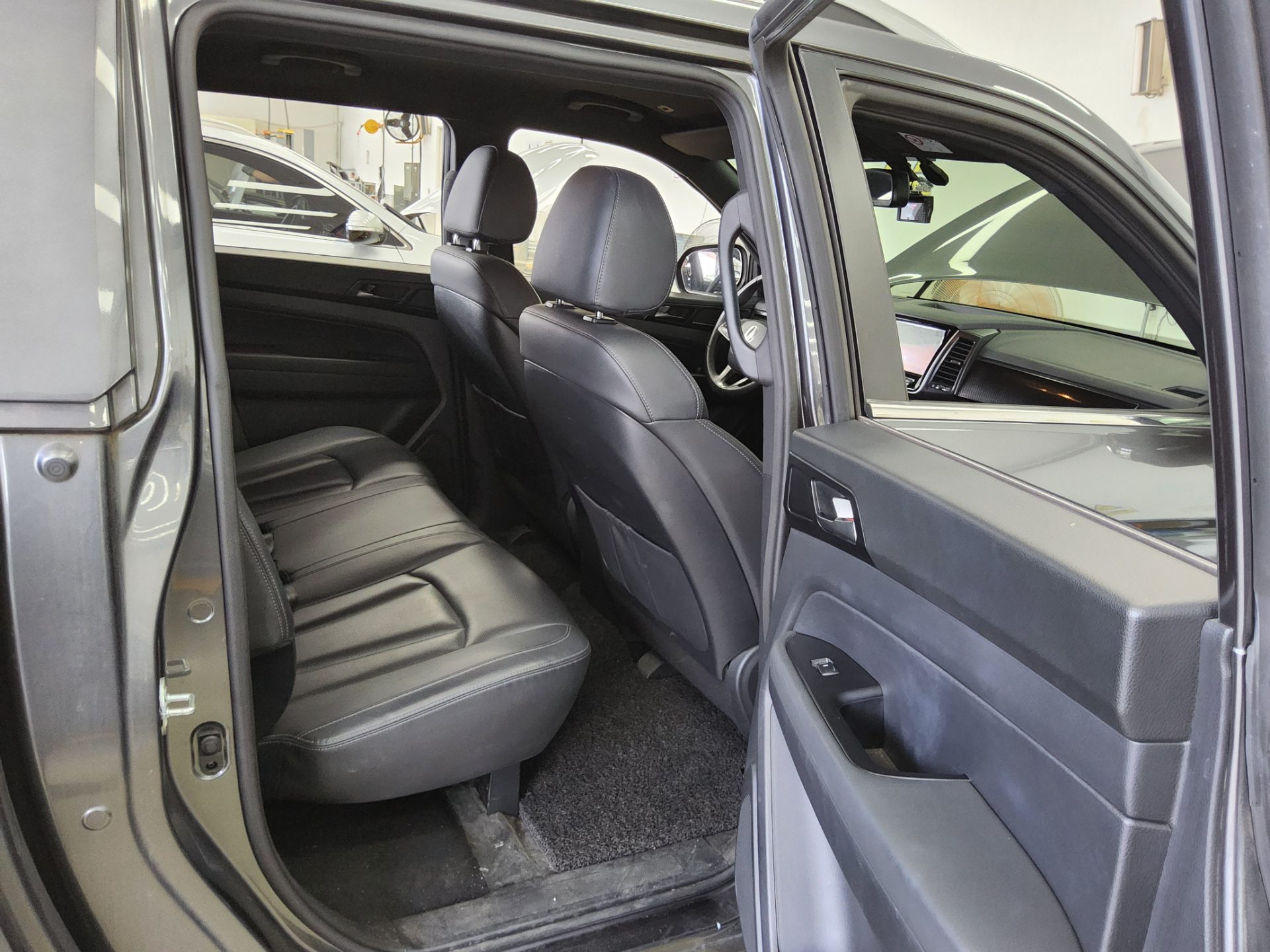 سانج يونج Rexton 2021 — صورة 6