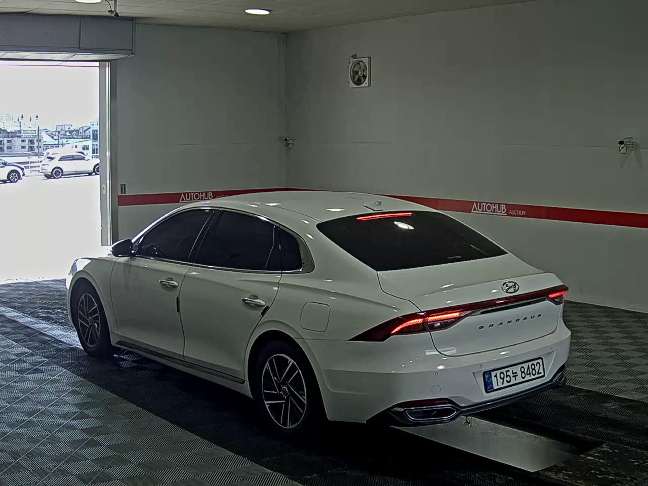 هيونداي جرانديور 2021 — صورة 2