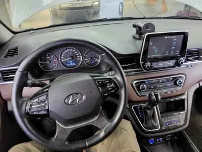 هيونداي الجديد Grand Starex 9 Seater ديزل إكسكلوسيف 2019 إكسكلوسيف