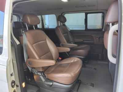 هيونداي الجديد Grand Starex 9 Seater ديزل إكسكلوسيف 2019 إكسكلوسيف