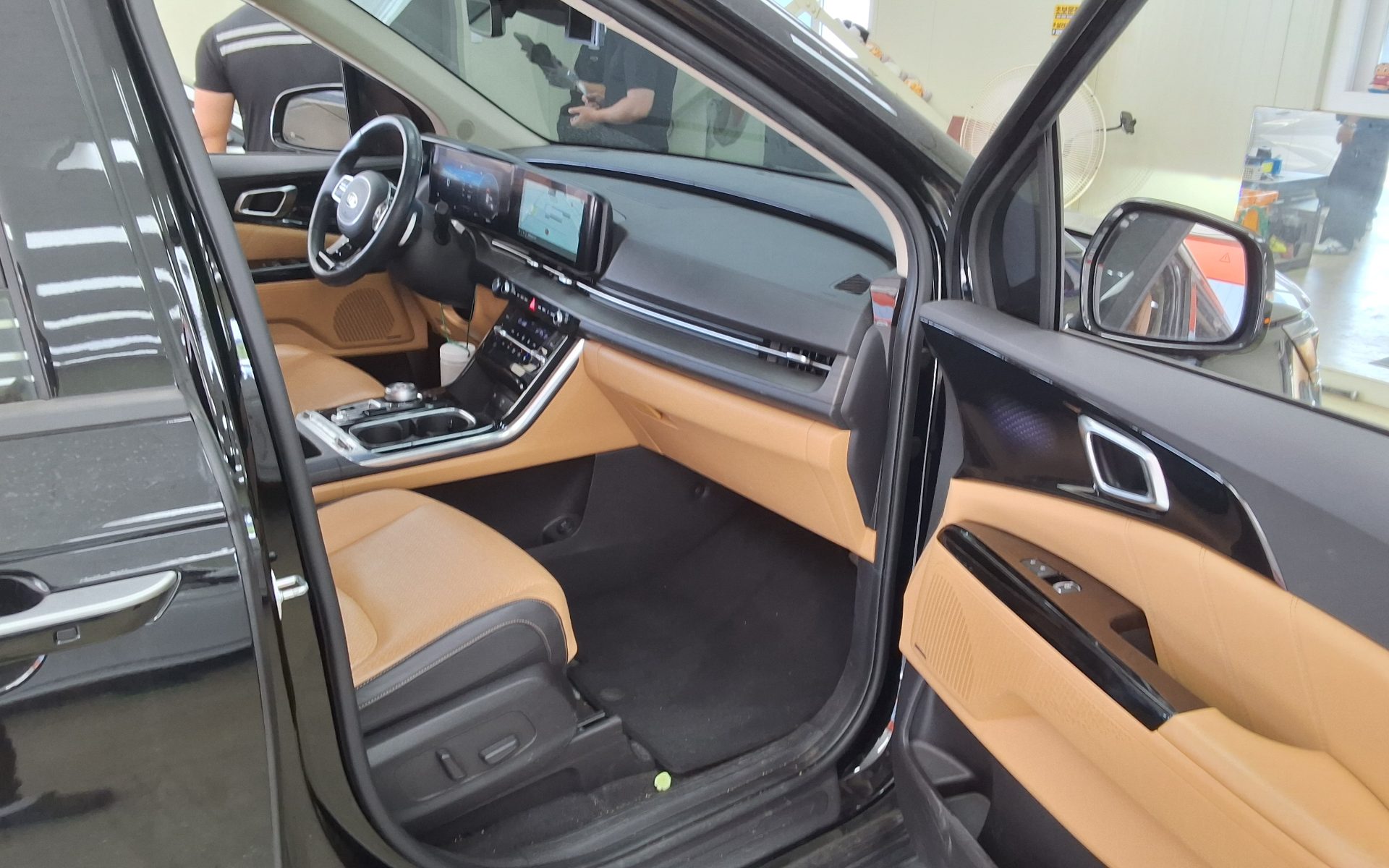 2021 - kia carnival