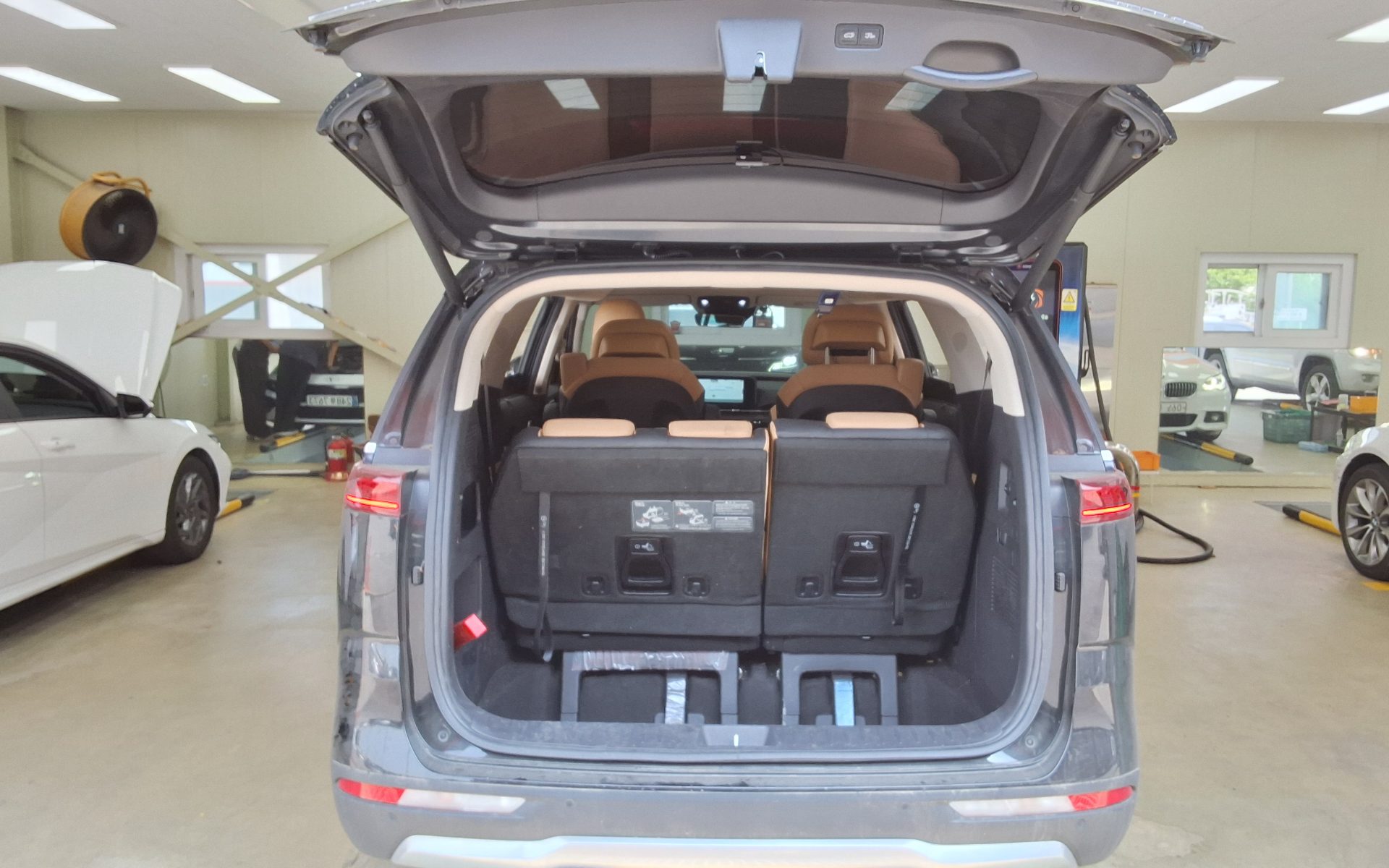 2021 - kia carnival