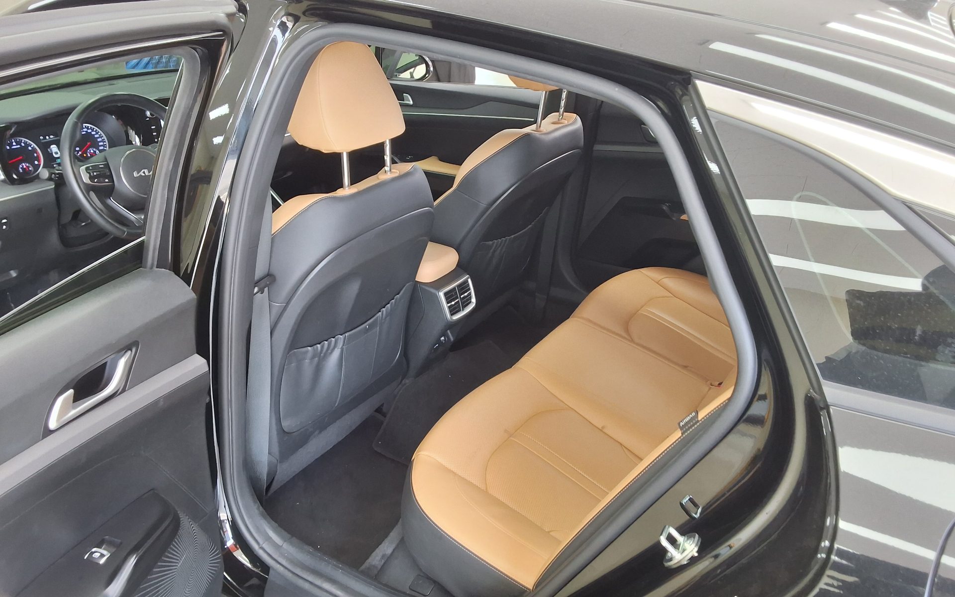 2023 - kia k5