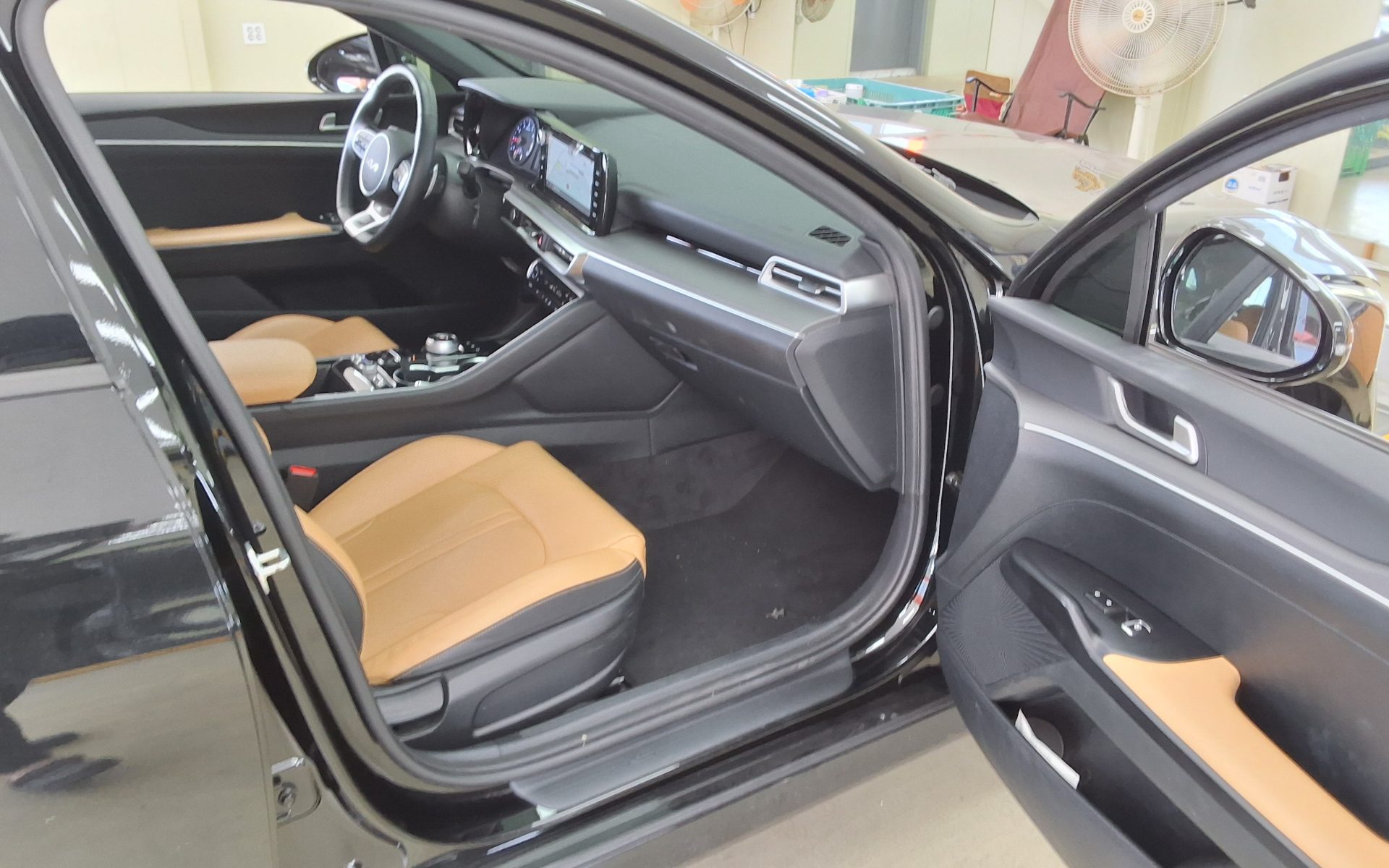 2023 - kia k5