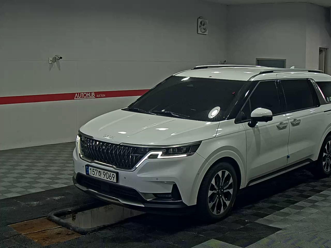 2022 - kia carnival