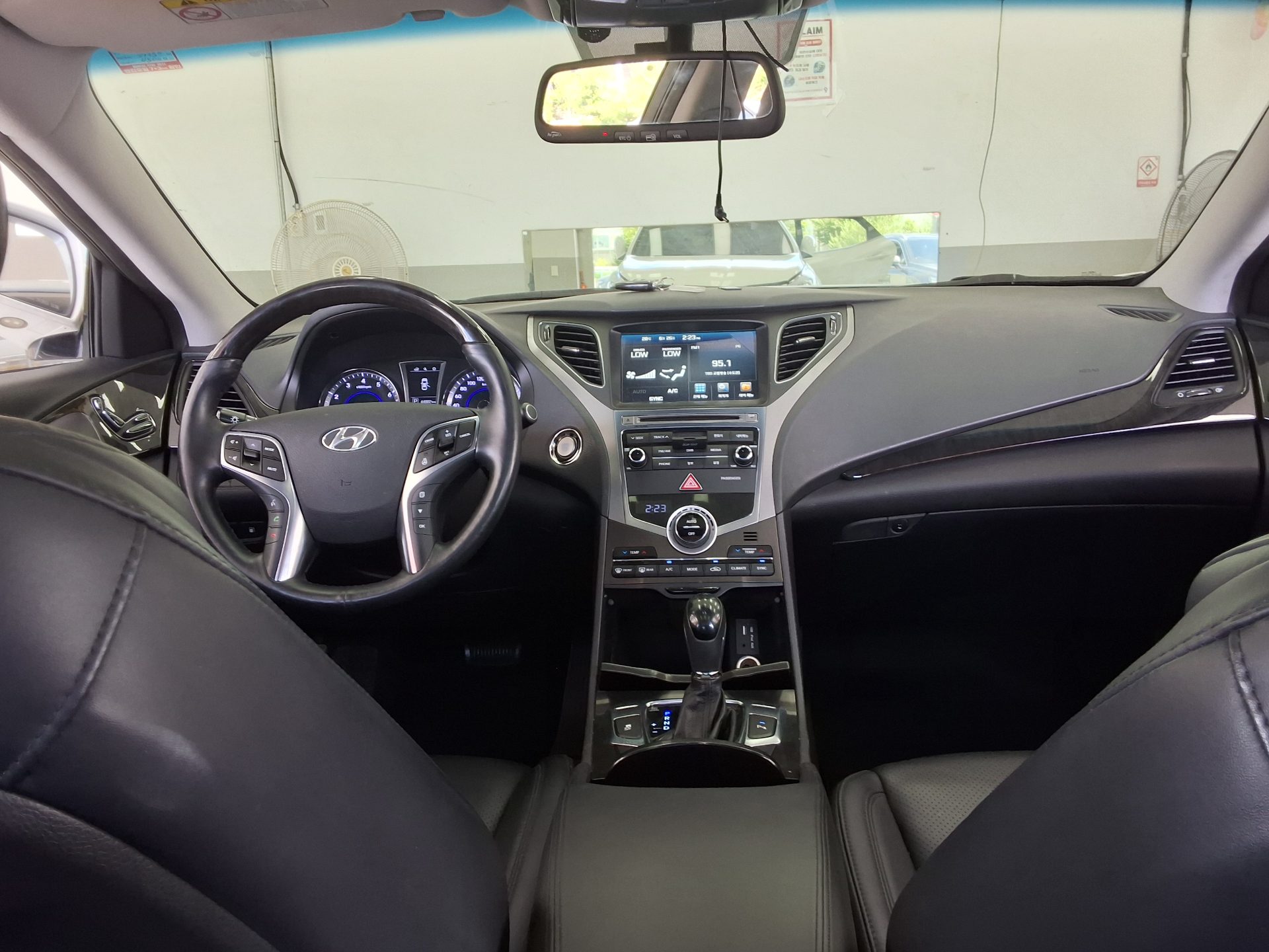2016 - hyundai grandeur