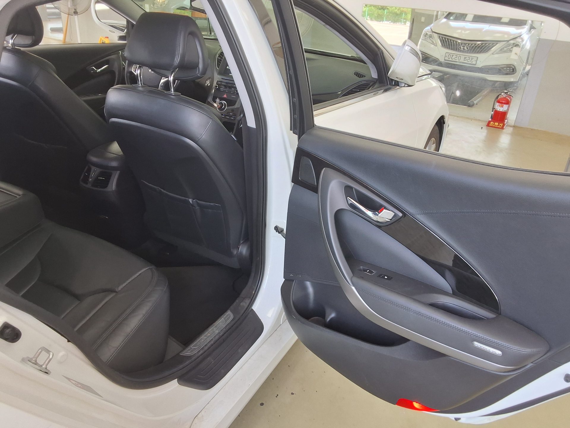 2016 - hyundai grandeur