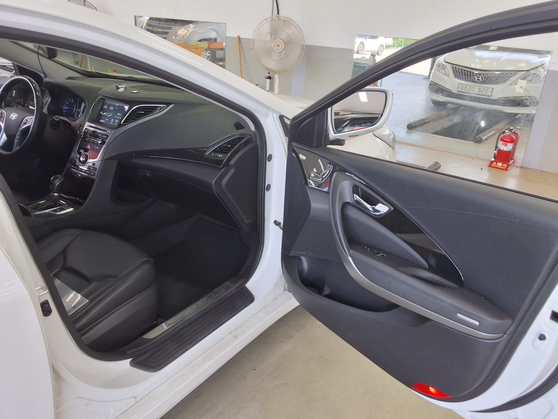 2016 - hyundai grandeur
