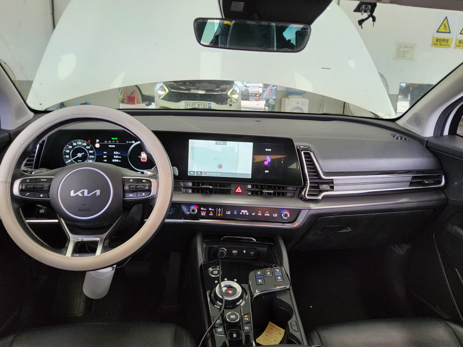 2022 - kia sportage