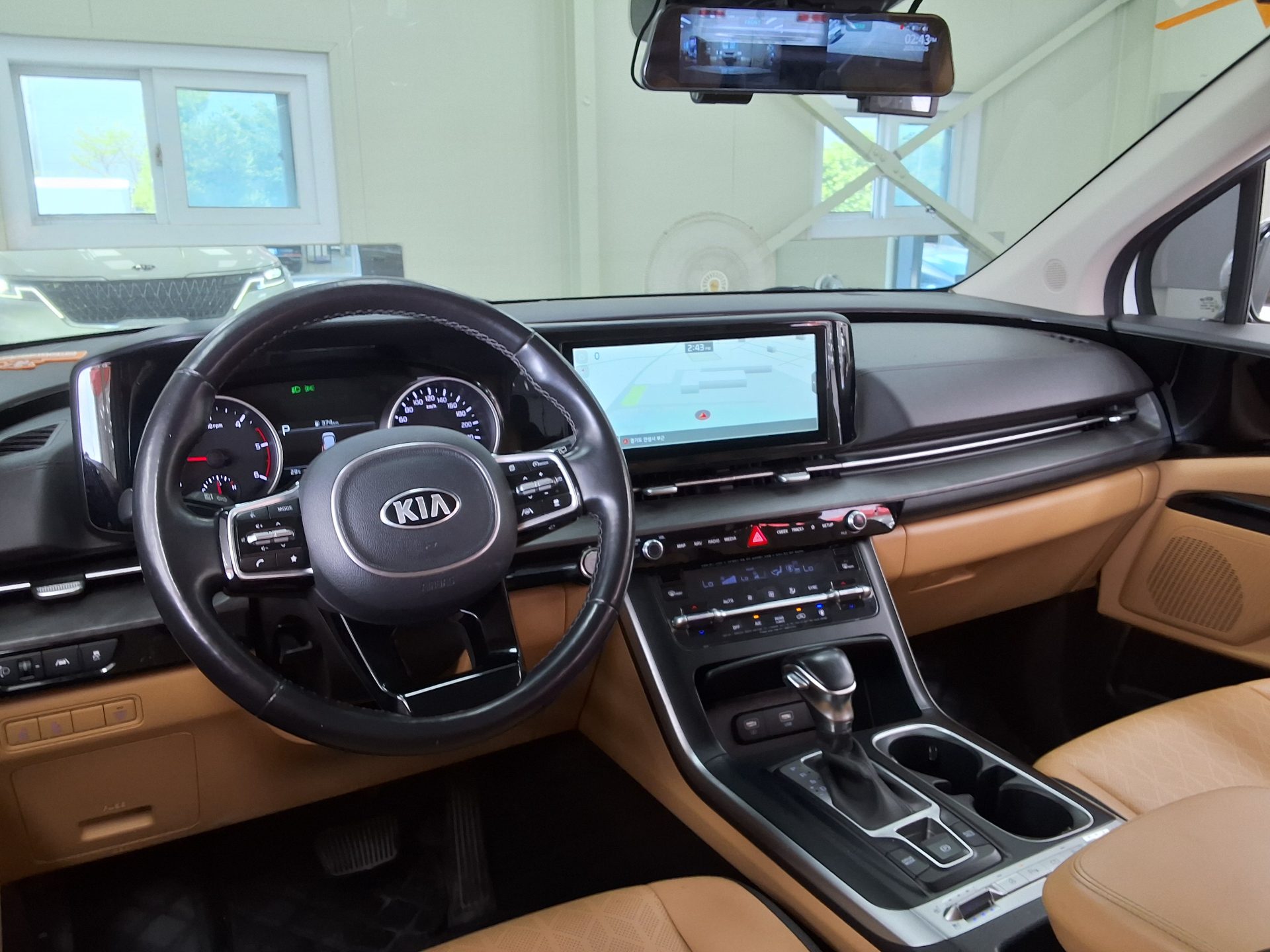 2021 - kia carnival