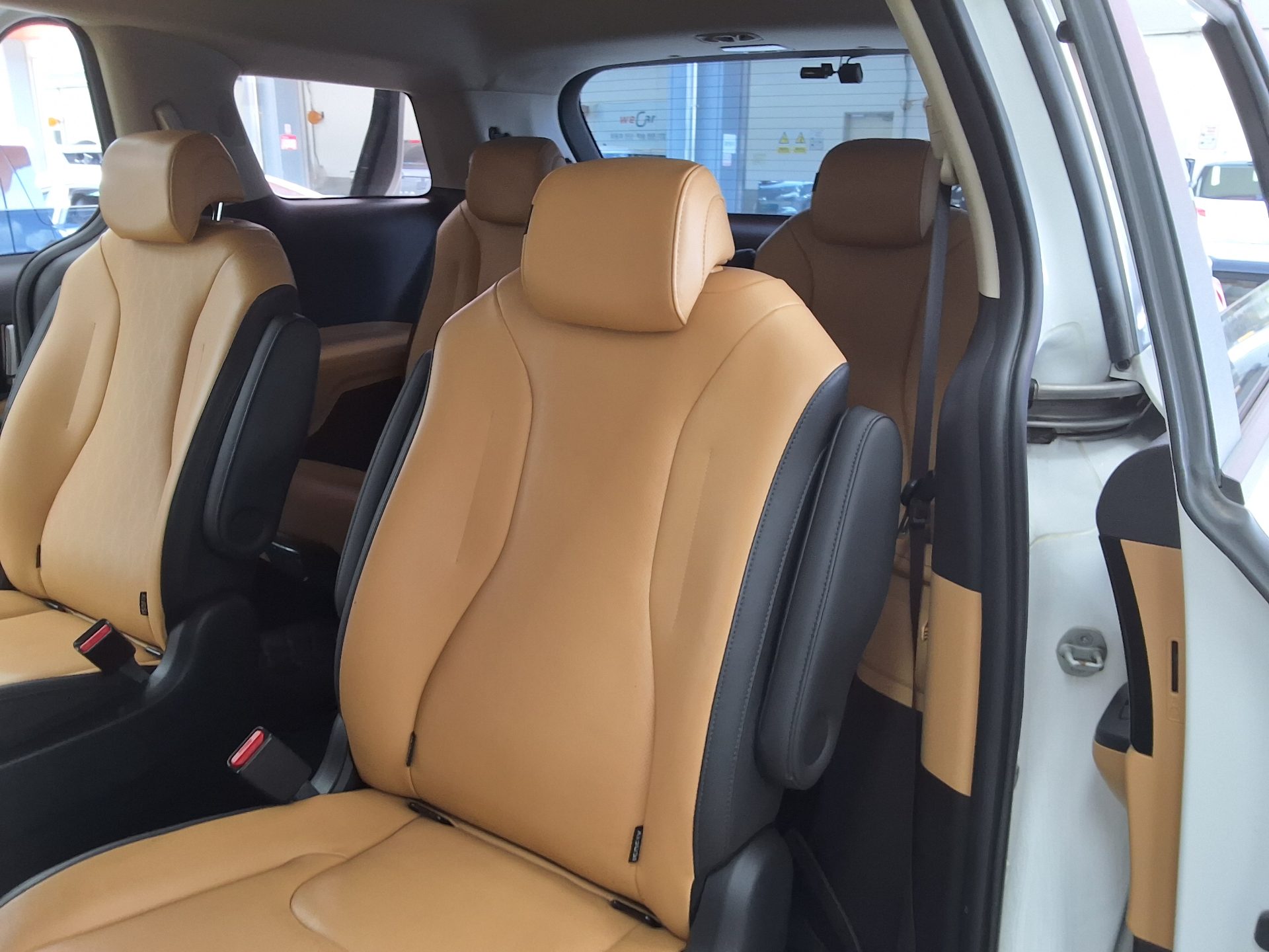 2021 - kia carnival