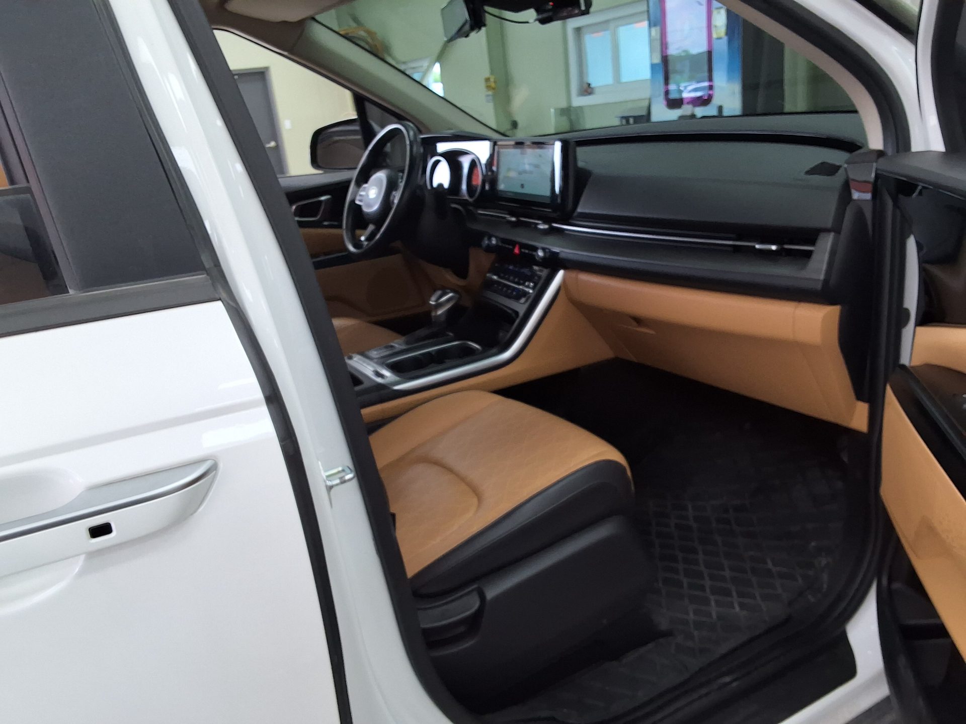 2021 - kia carnival
