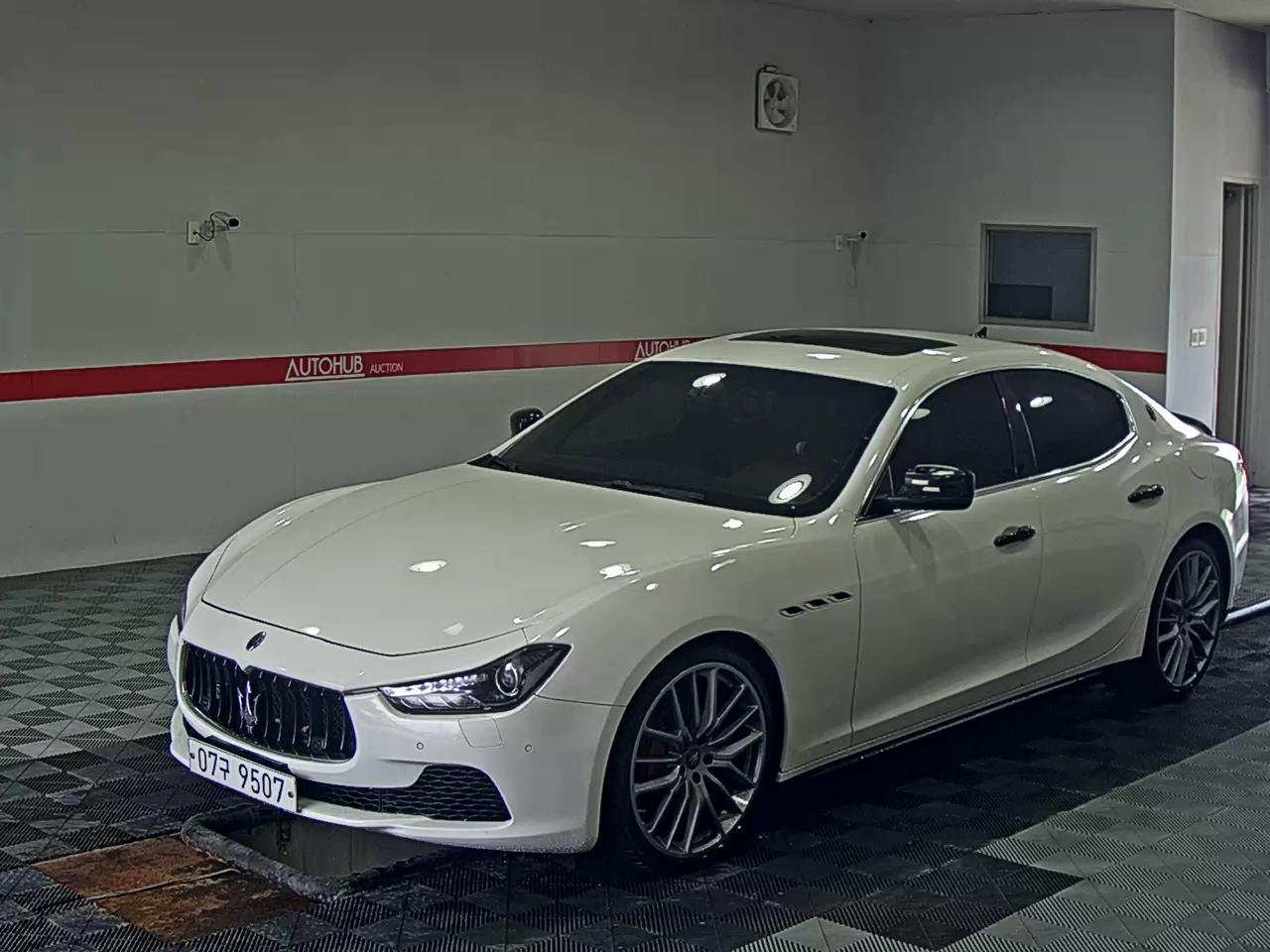 MASERATI GHIBLI (3RD GEN) 3