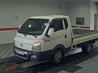 HYUNDAI PORTER II SUPER CAB EXTRA WHEELBASE