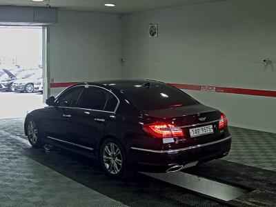 هيونداي جينيسيس Bh 330 فاخر 2012 فاخر