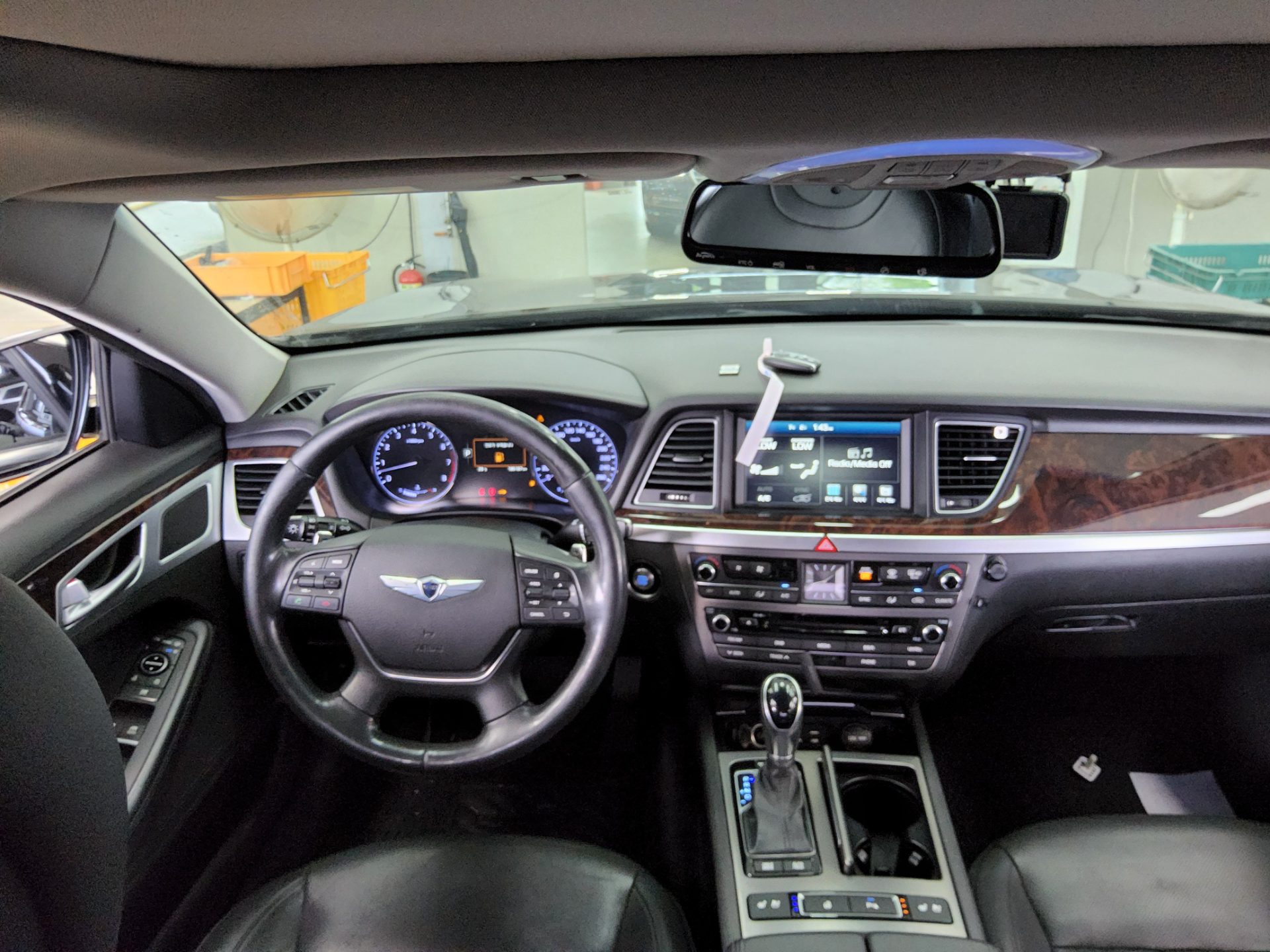 2016 - hyundai g330