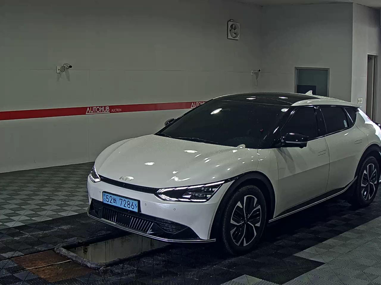 KIA EV6 RANGE EARTH