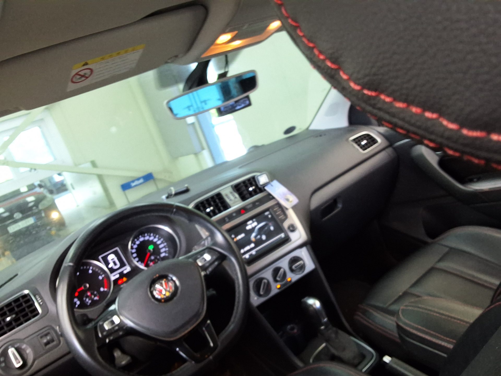 2015 - volkswagen polo