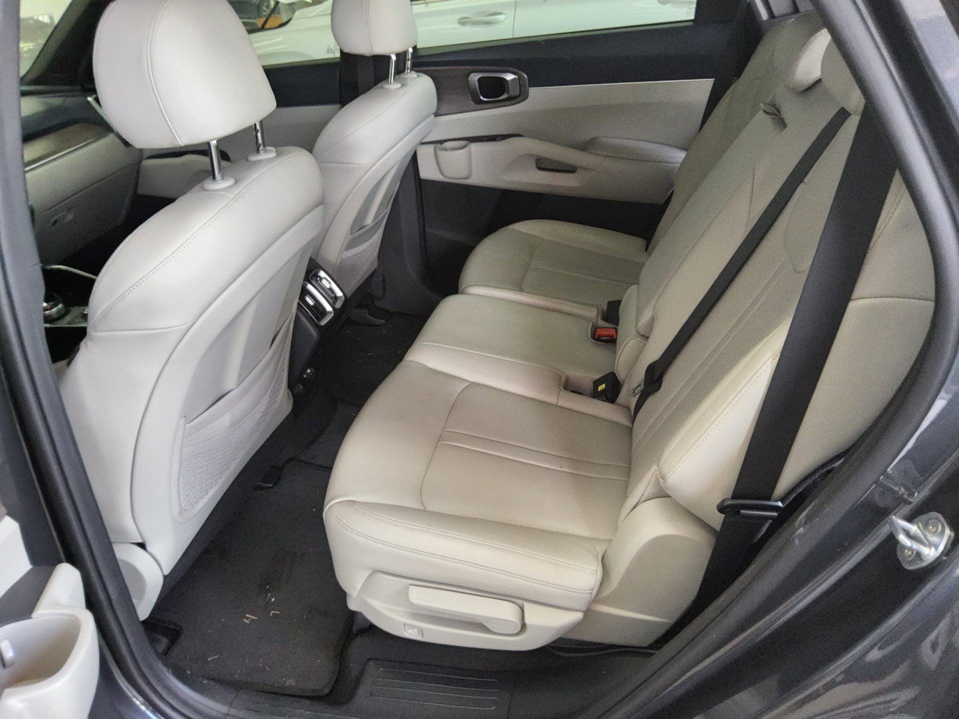 2022 - kia sorento