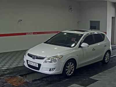 HYUNDAI i30 VVT