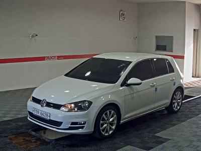 VOLKSWAGEN GOLF (7TH GEN) TDI BLUEMOTION