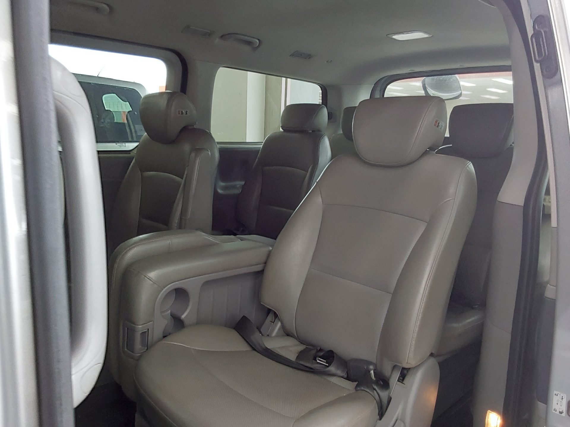 2020 - hyundai grand starex