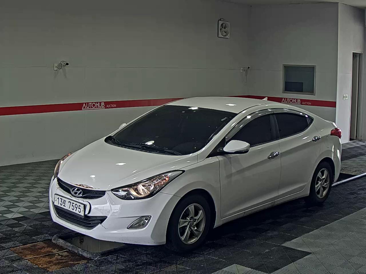 HYUNDAI AVANTE MD M16 GDi AVENUE