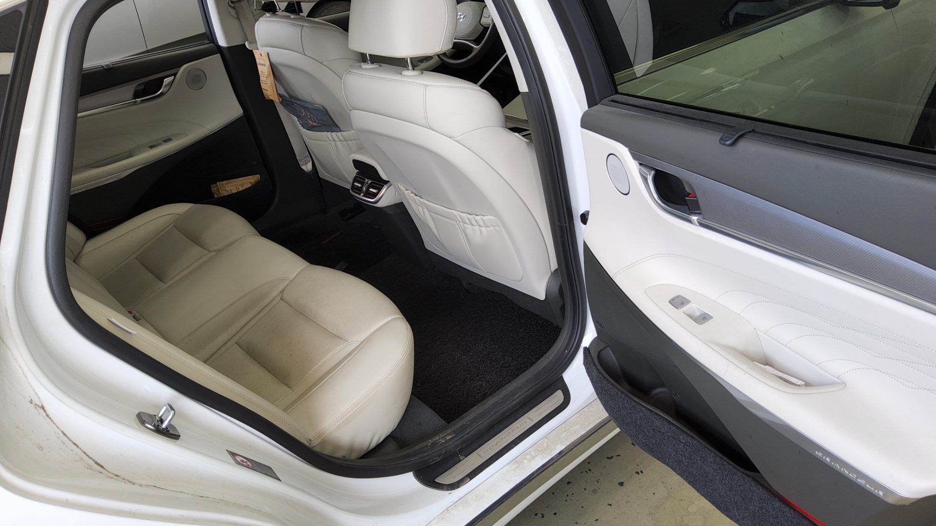 2022 - hyundai grandeur