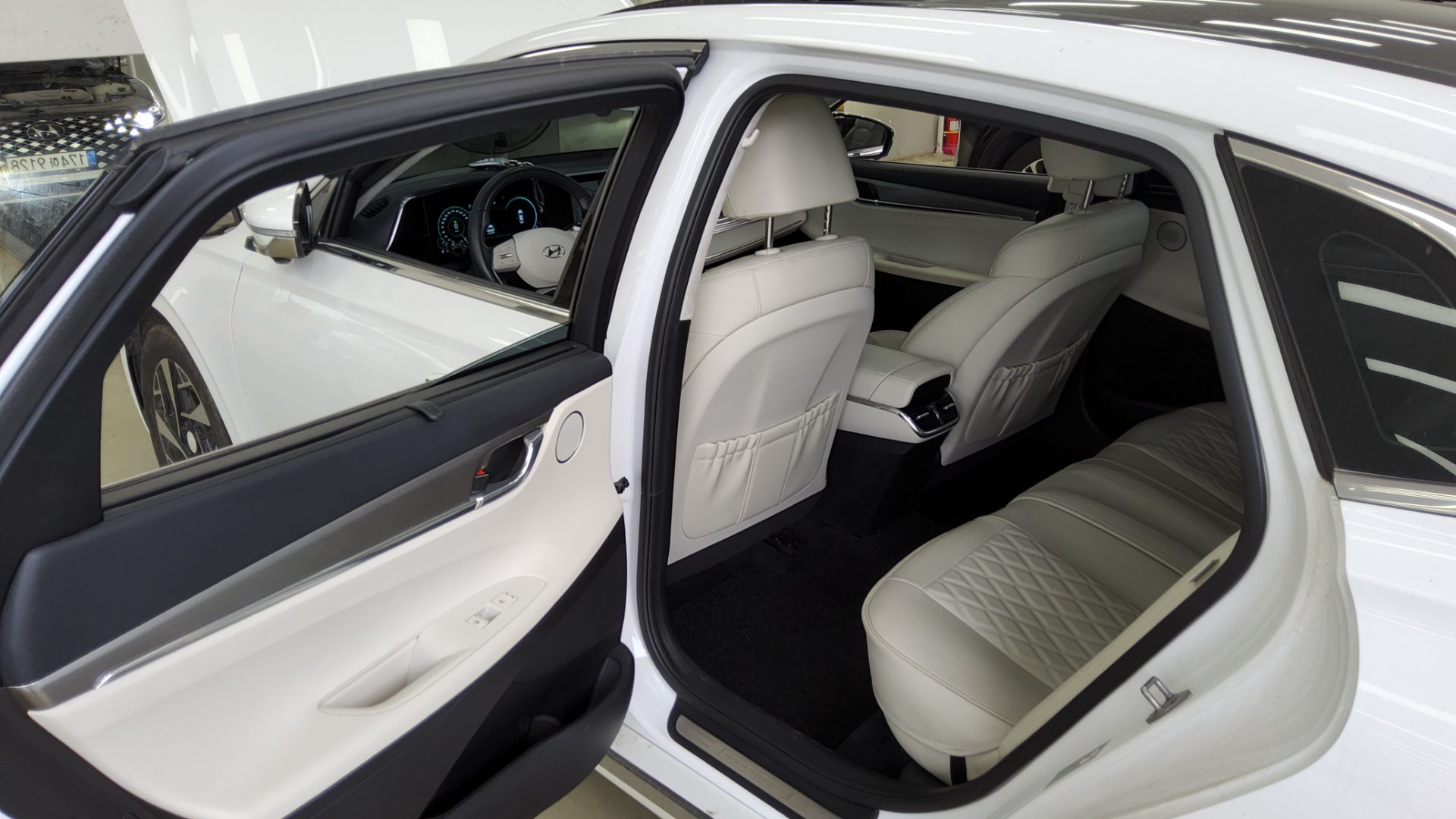 2023 - hyundai grandeur