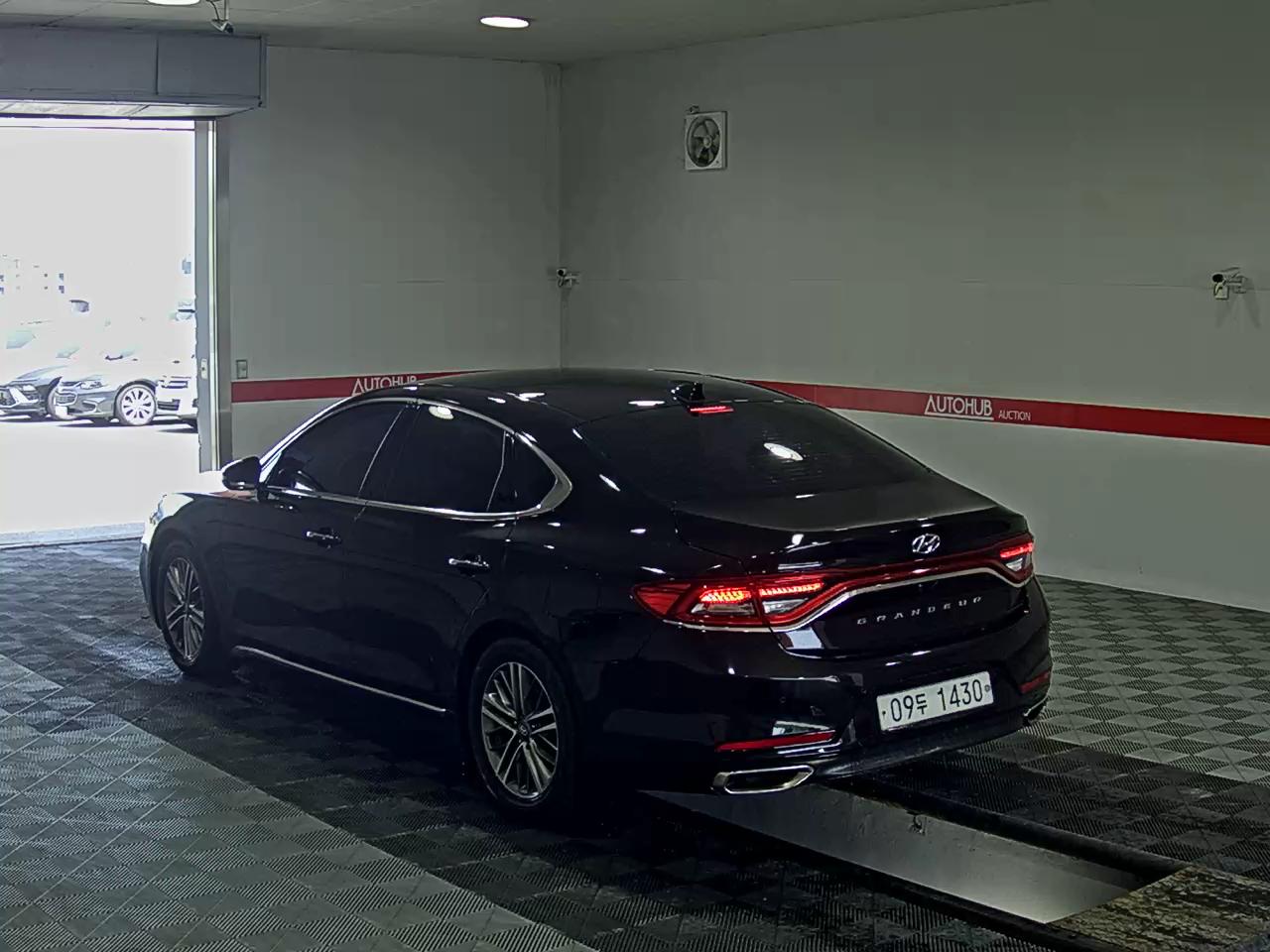 2018 - hyundai grandeur