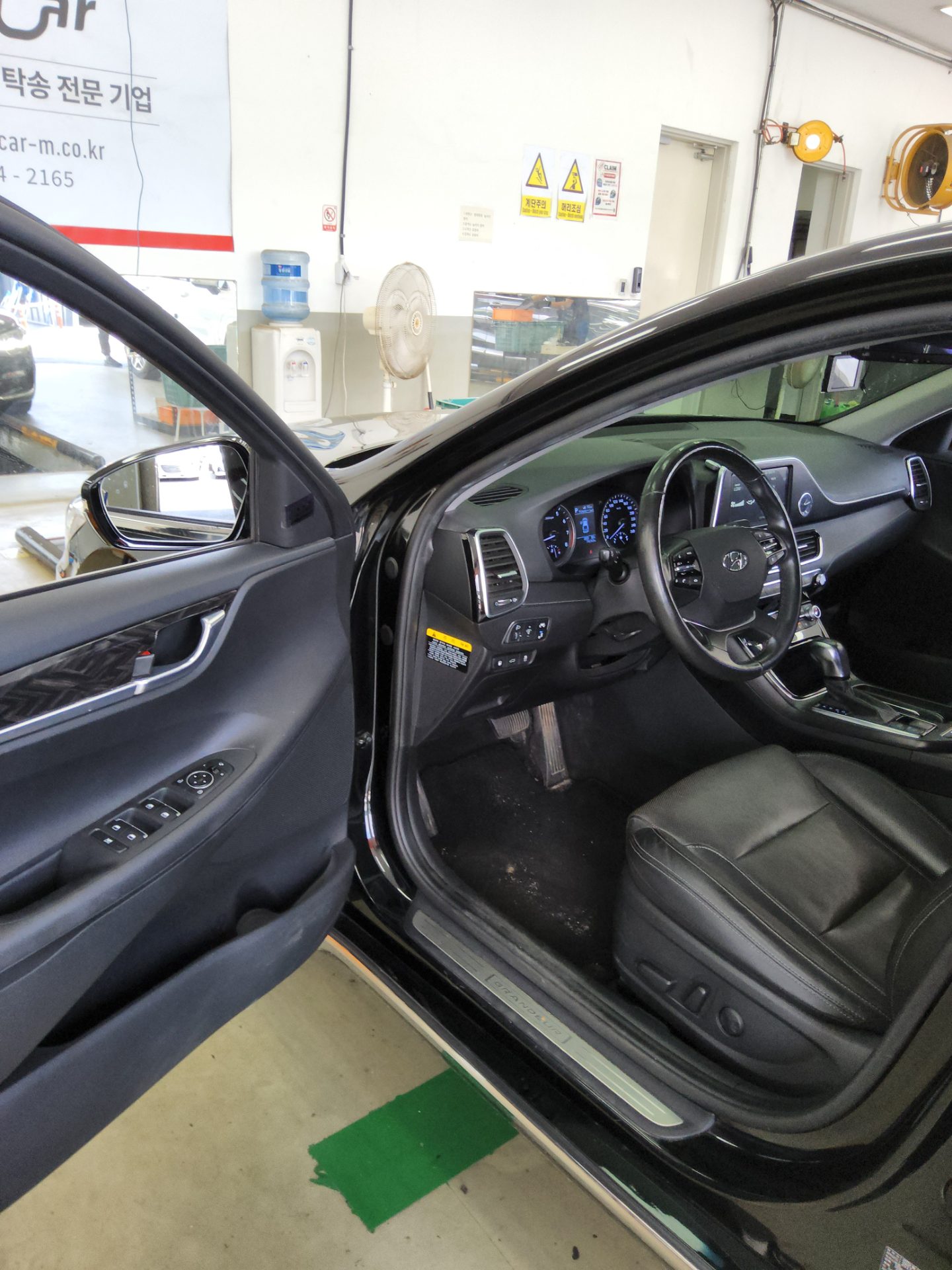 2018 - hyundai grandeur