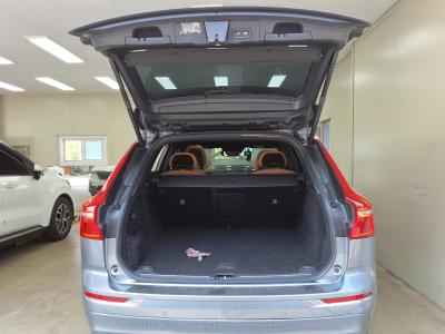 فولفو Xc60 (2Nd Gen) T6 دفع رباعي Inscription 2018 دفع رباعي