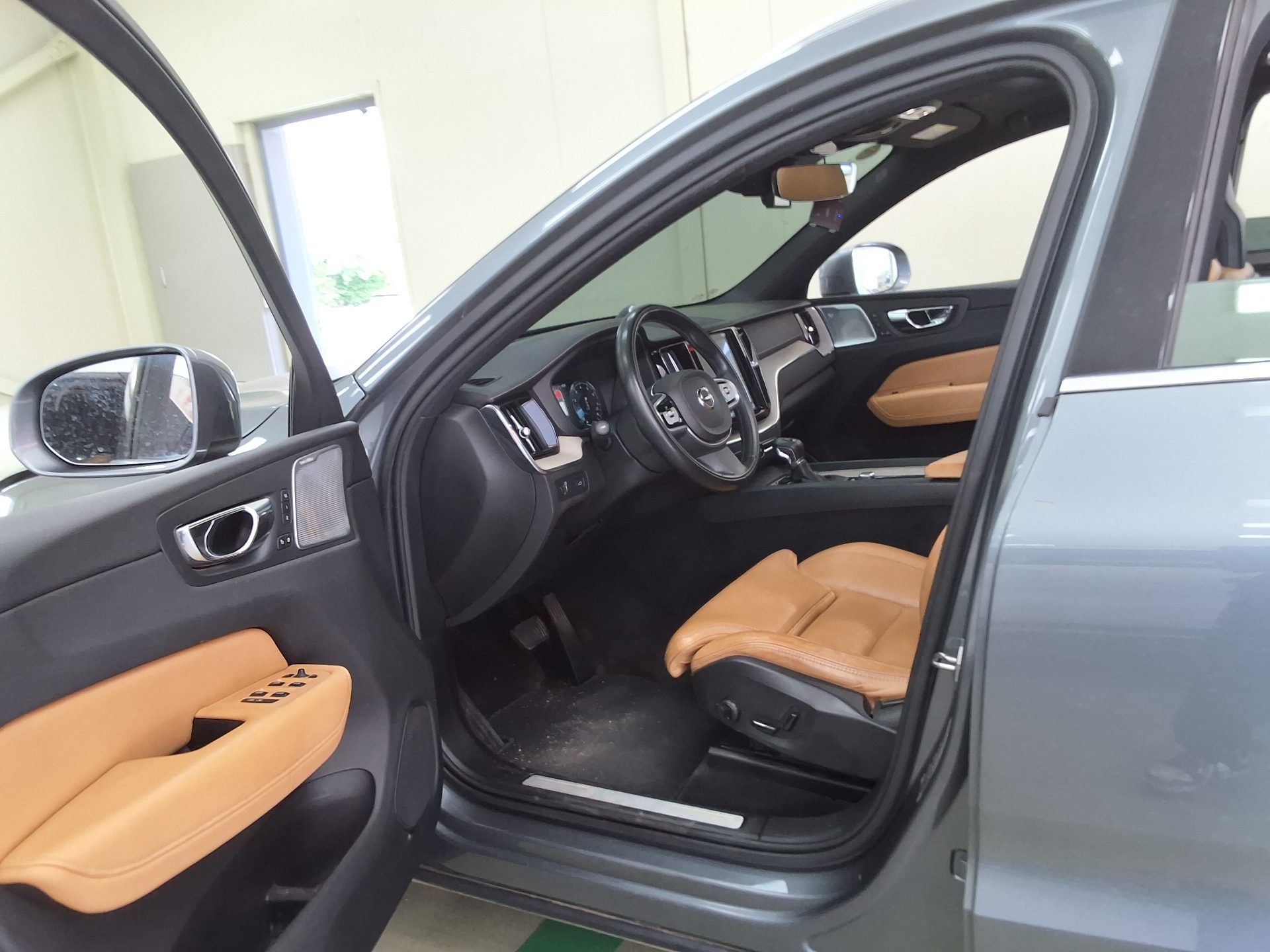 2018 - volvo xc60