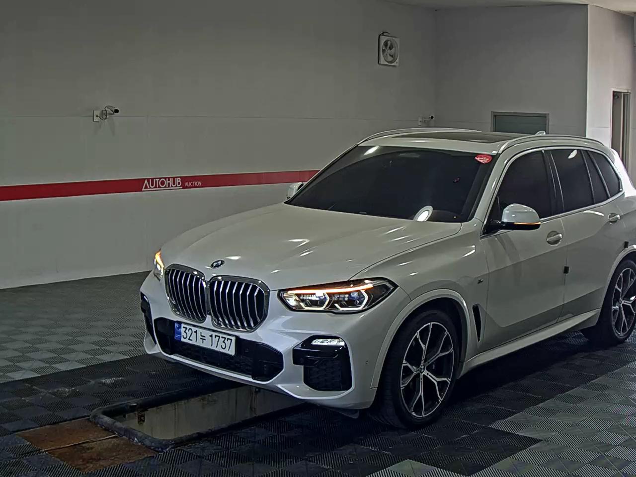 Bmw X5 2021 — صورة 1