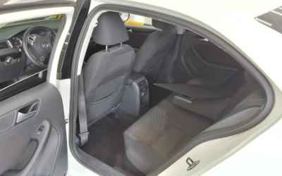 فولكس فاجن Jetta (6Th Gen) 1.6 Tdi Bluemotion 2014 1.6 tdi bluemotion