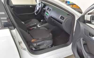 فولكس فاجن Jetta (6Th Gen) 1.6 Tdi Bluemotion 2014 1.6 tdi bluemotion