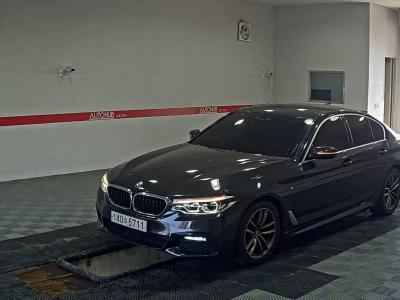 BMW 5 SERIES (7TH GEN) 520d M PACK