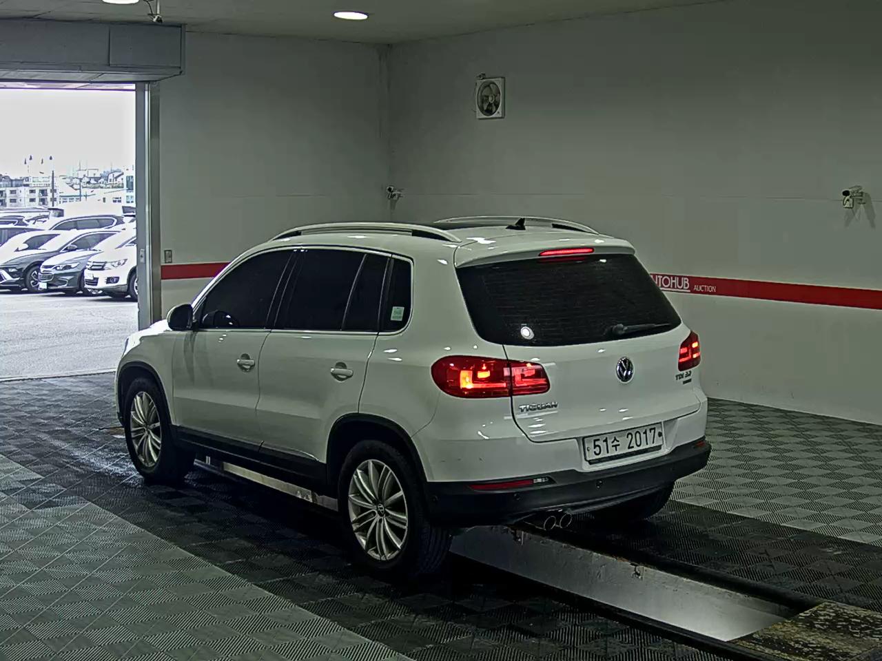 2014 - volkswagen tiguan