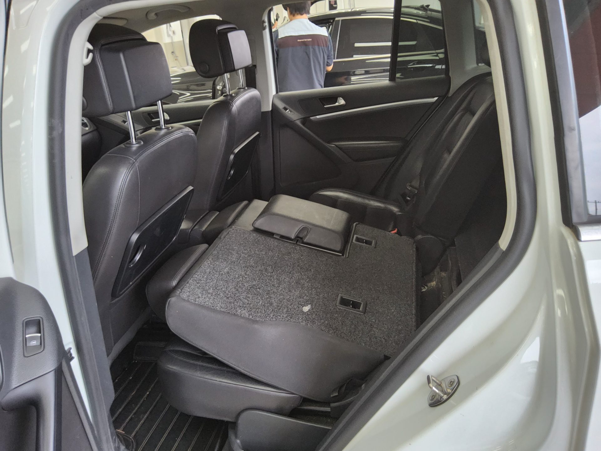 2014 - volkswagen tiguan