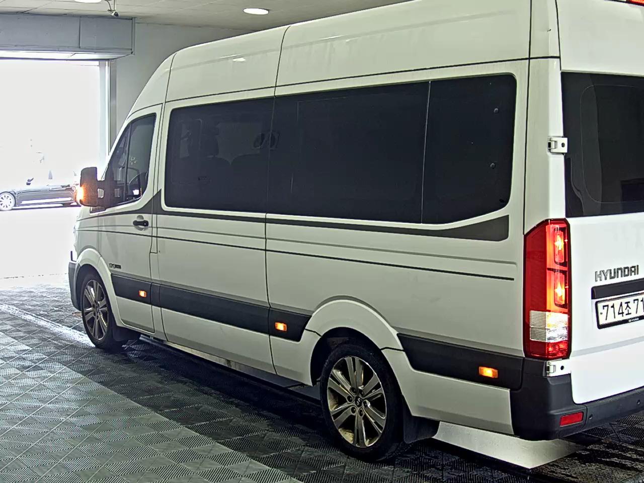 2021 - hyundai solati