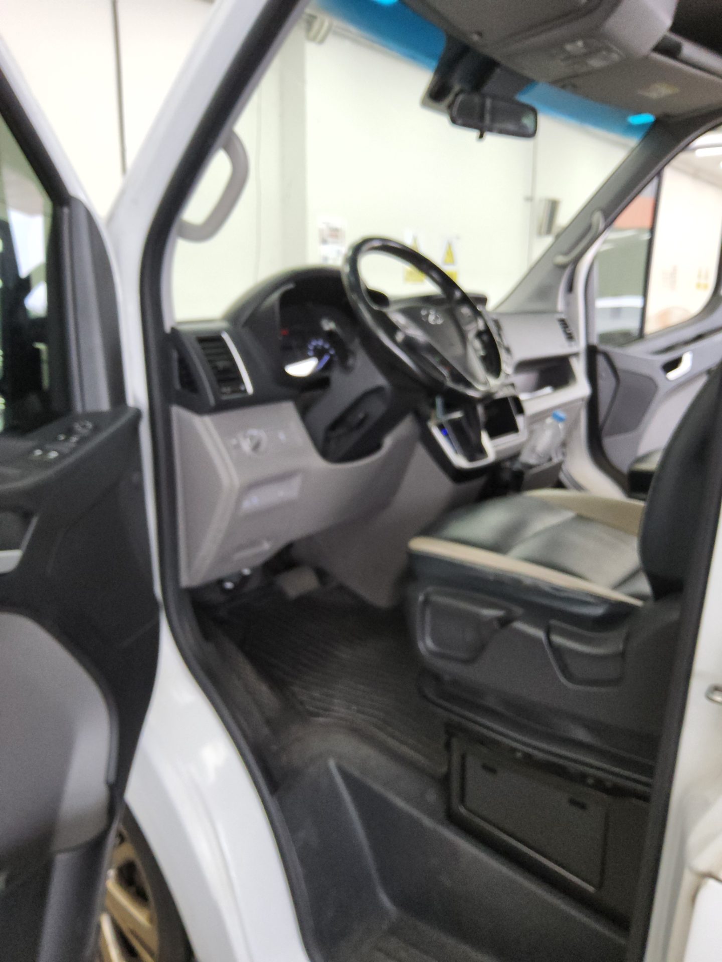 2021 - hyundai solati