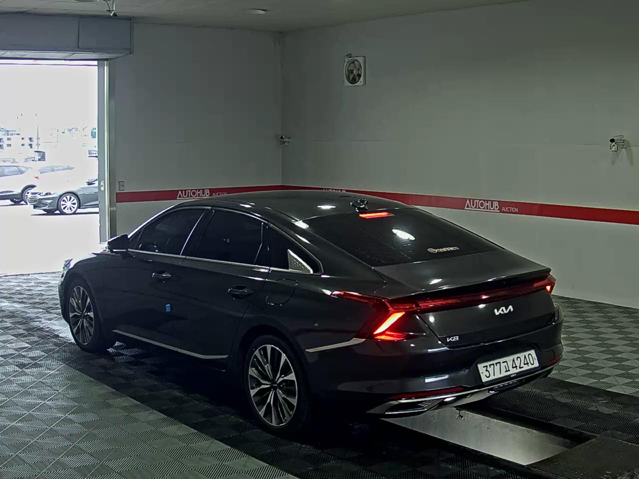 2022 - kia k8