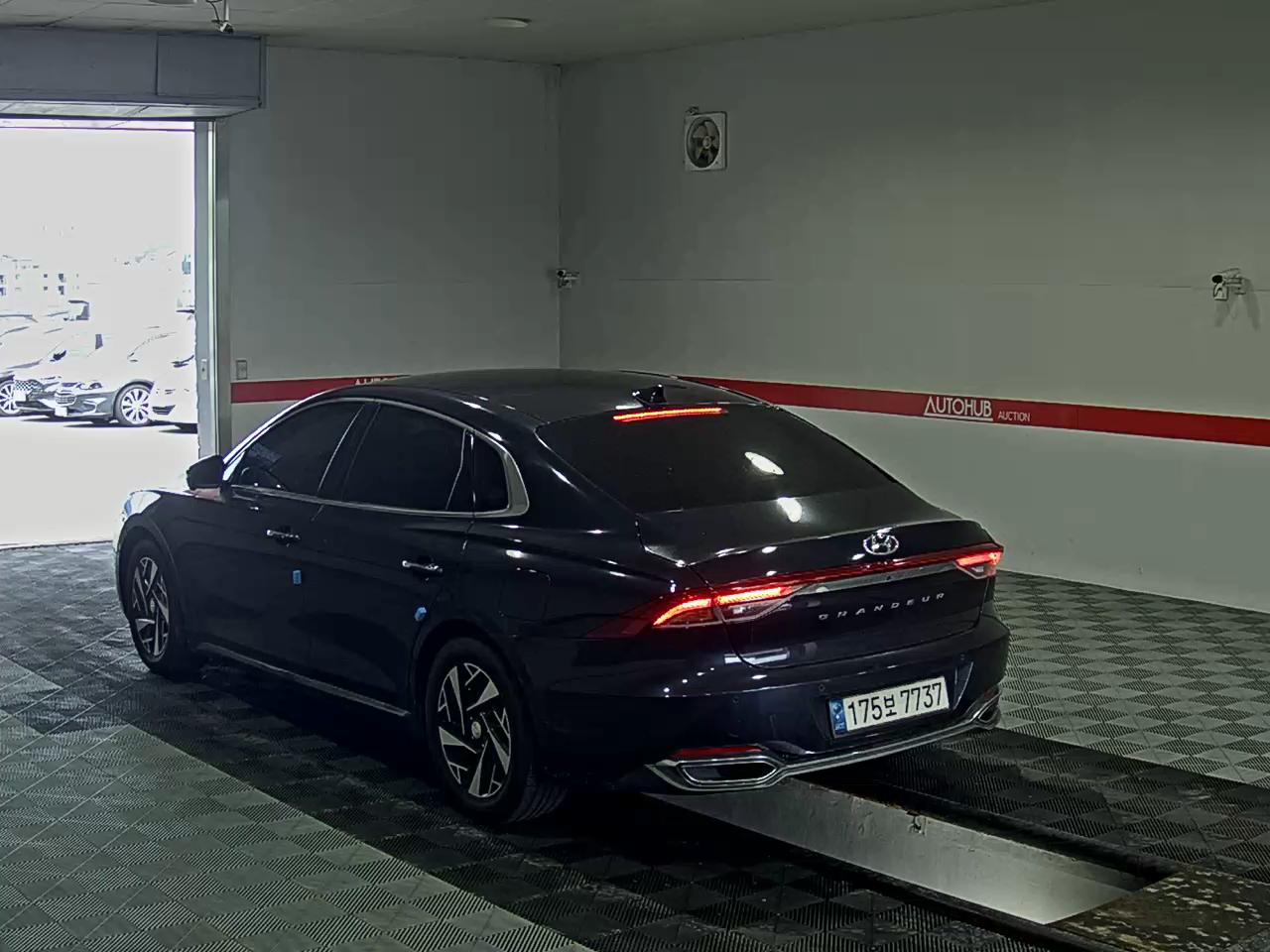 2022 - hyundai grandeur