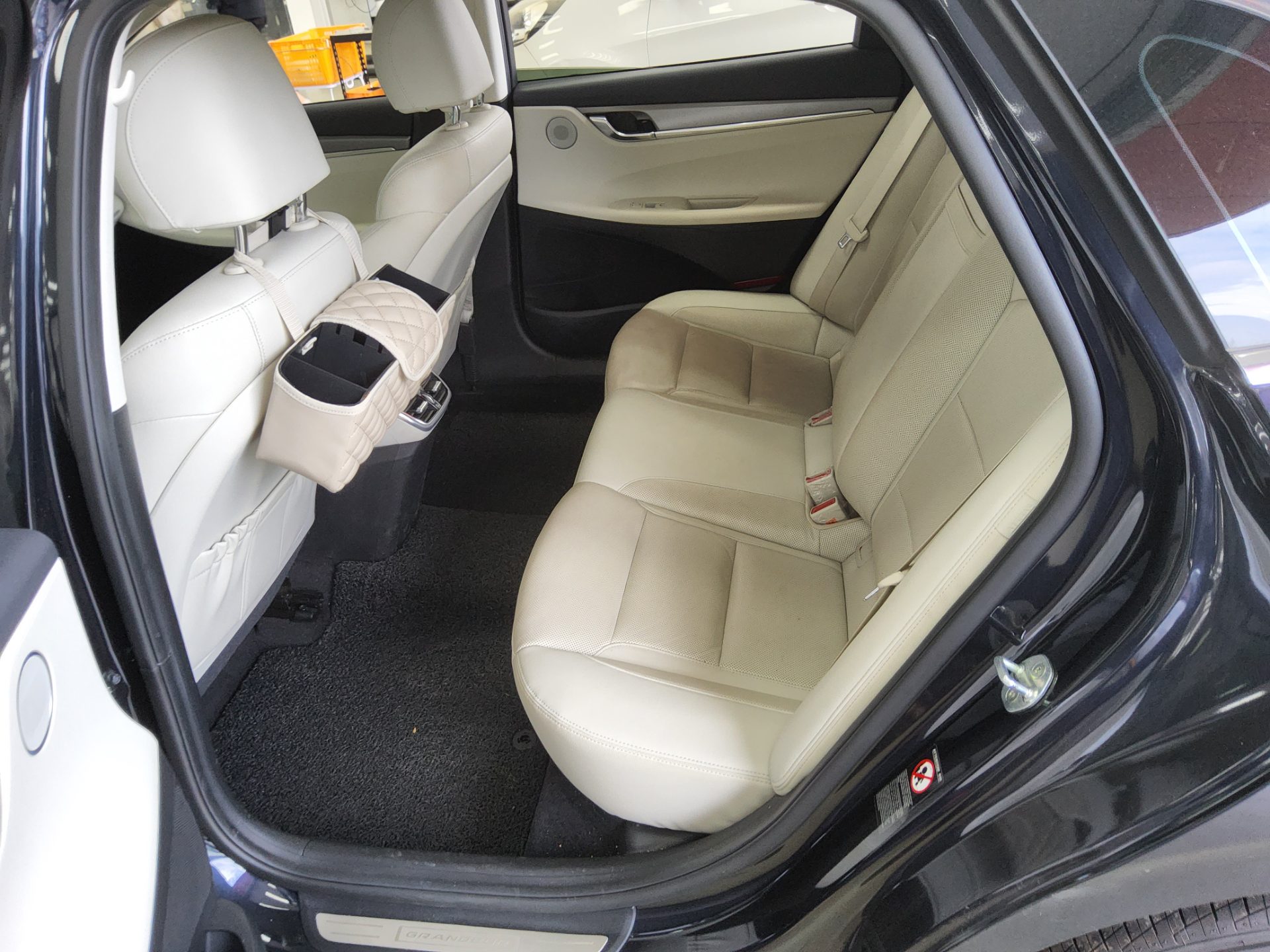 2022 - hyundai grandeur