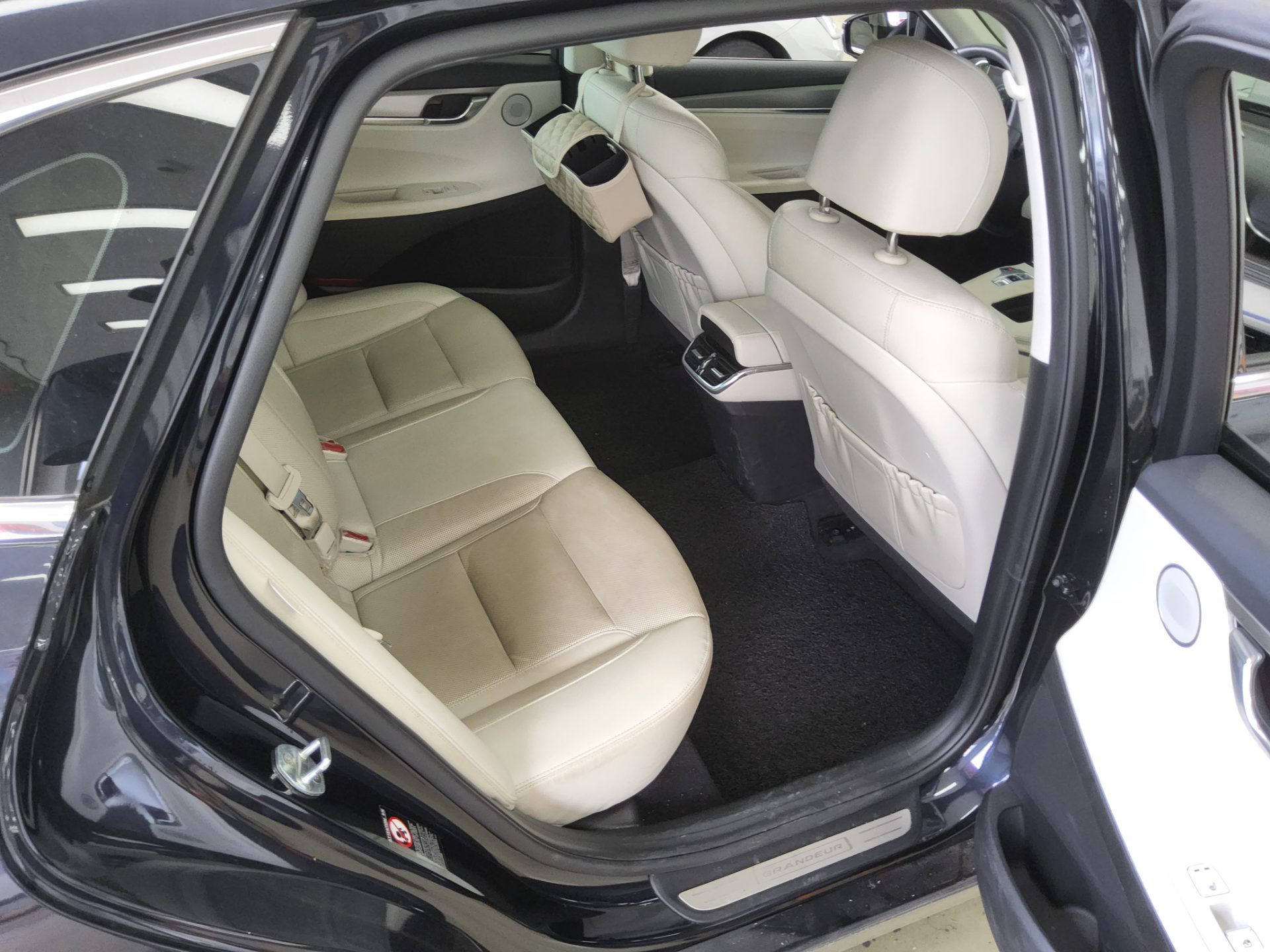 2022 - hyundai grandeur