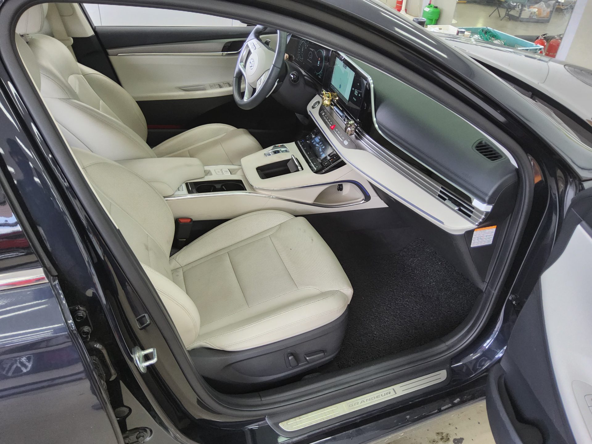 2022 - hyundai grandeur