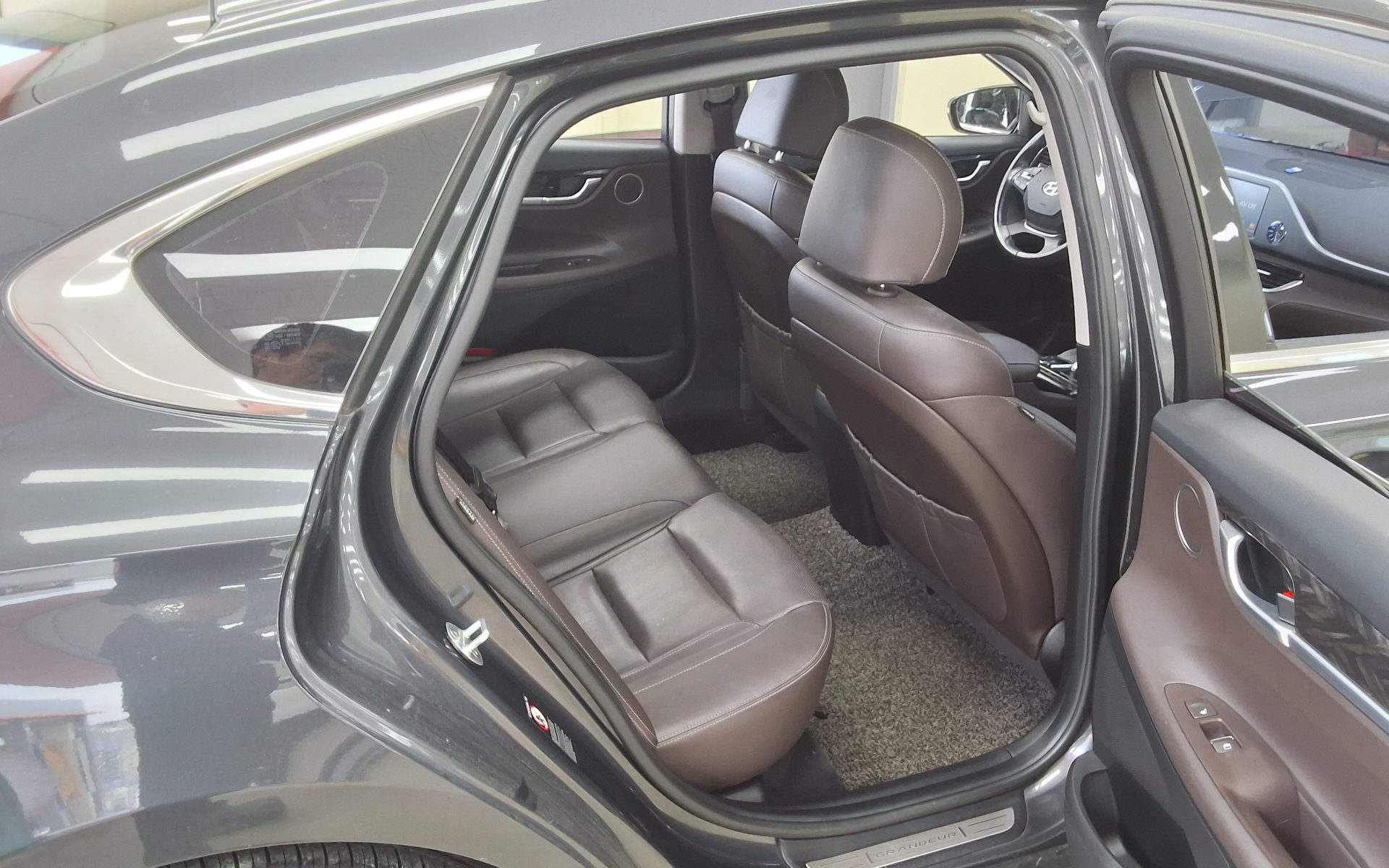 2019 - hyundai grandeur