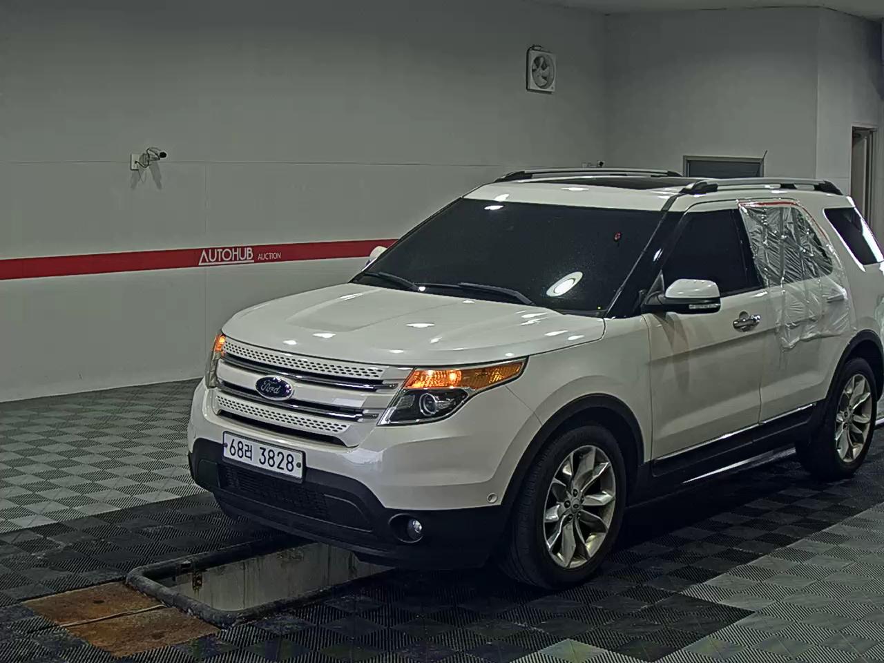2014 - ford explorer